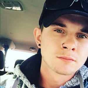 Meet your Posher, Justin